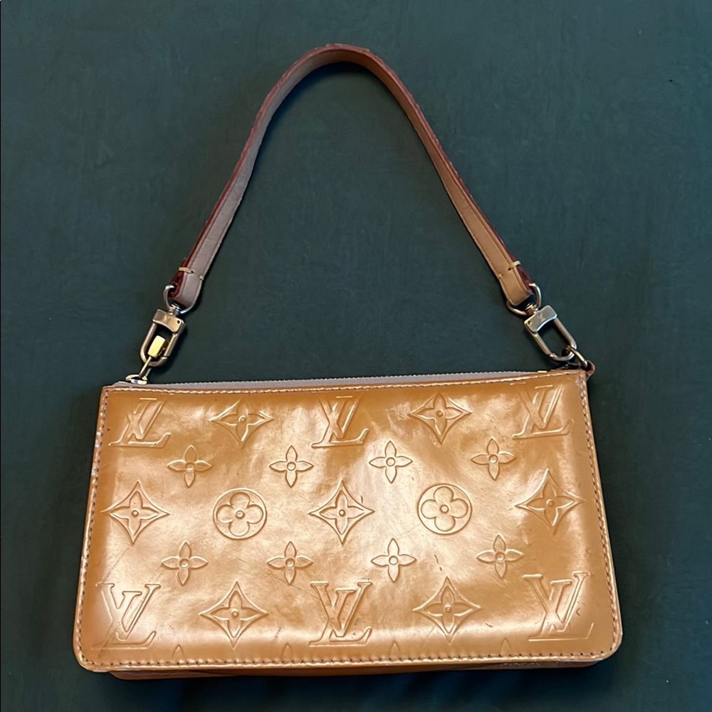 Louis Vuitton Vintage Vernice Lexington Pochette